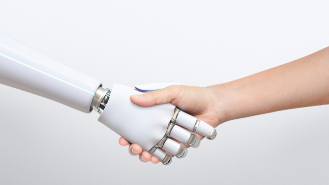 Robota un cilvēka roka